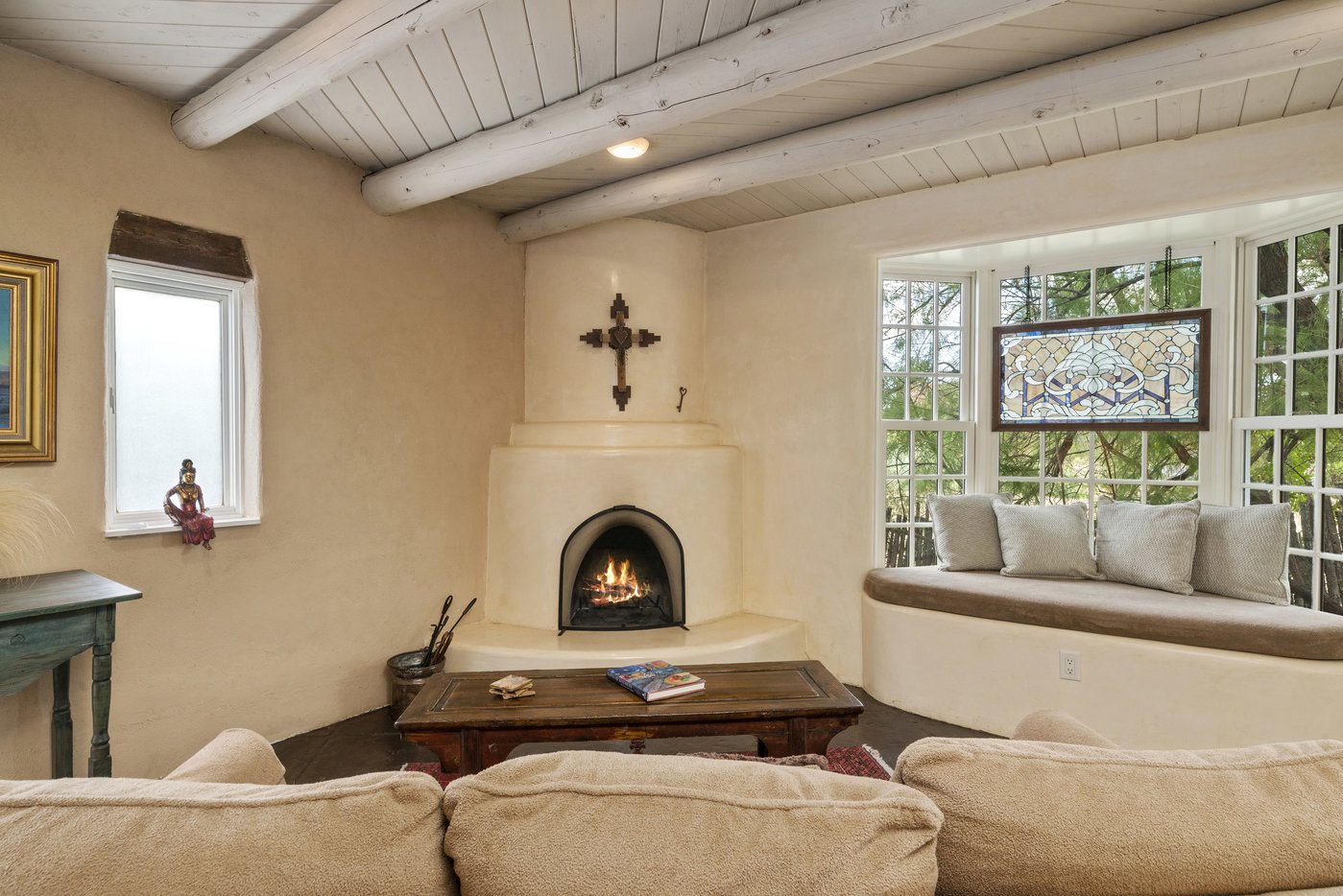 How to Stage Your Santa Fe Home for Winter Showings