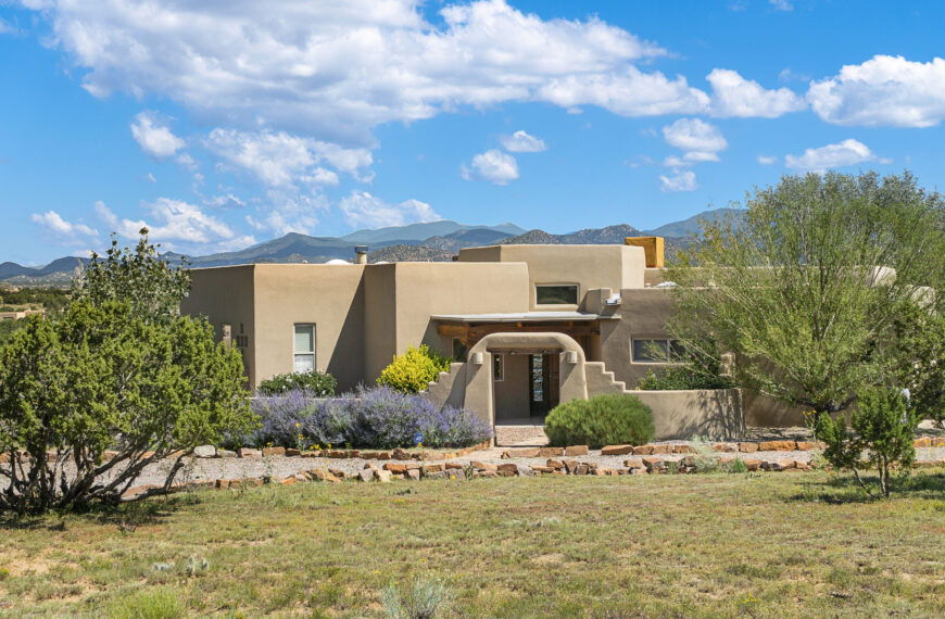 When Is the Best Season to Sell My Home in Santa Fe?