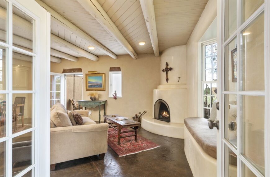 What Are Closing Costs in Santa Fe? What Buyers and Sellers Should Expect