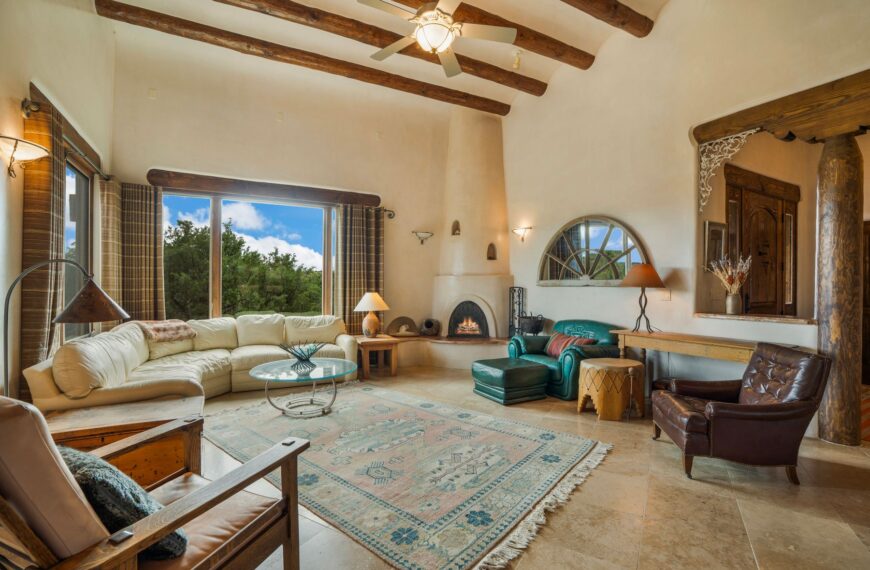 Santa Fe Real Estate Market Update: Are Home Prices Rising or Falling?