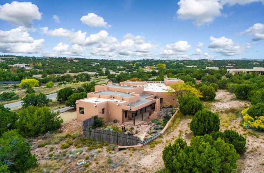 Is Santa Fe a Good Place to Buy a Home? 7 Things Buyers Should Know