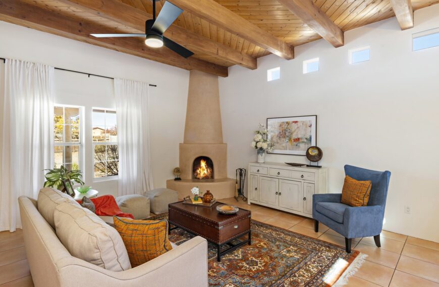 Winter in Santa Fe: How Snow-Capped Mountains and Cozy Fireplaces Sell Homes