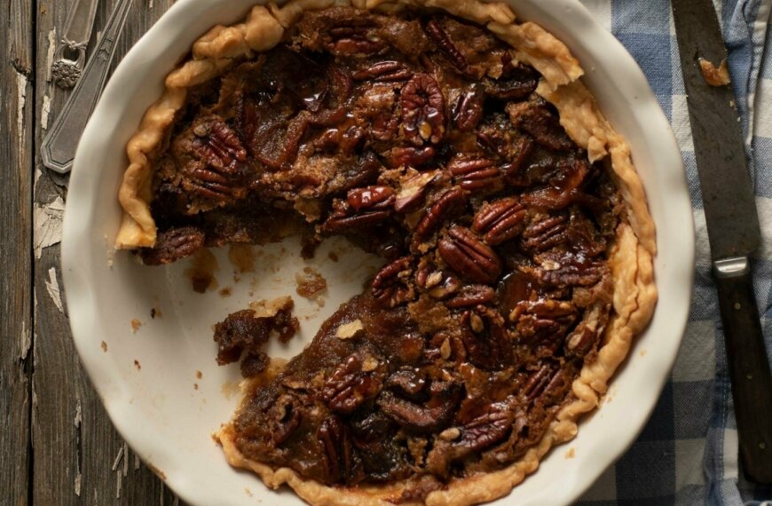 Recipe: Brown Sugar, Dried Apple, and Pecan Pie