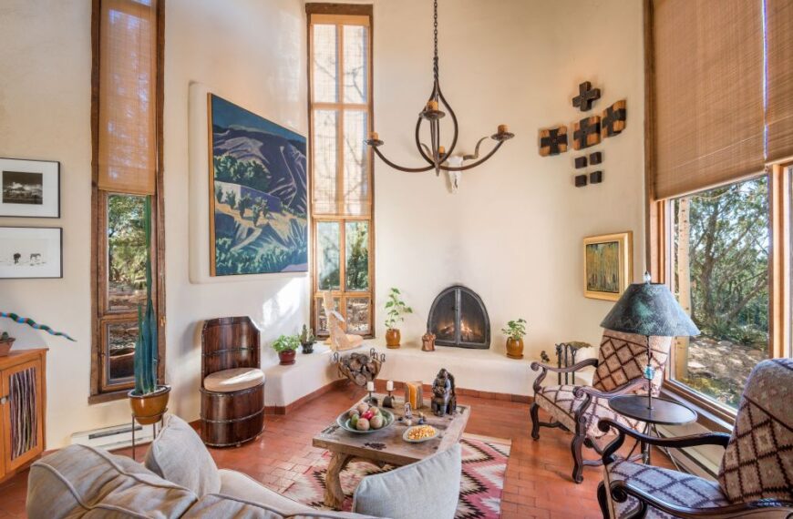 Selling Your Home in a Santa Fe Winter: Why It Can Be a Smart Move