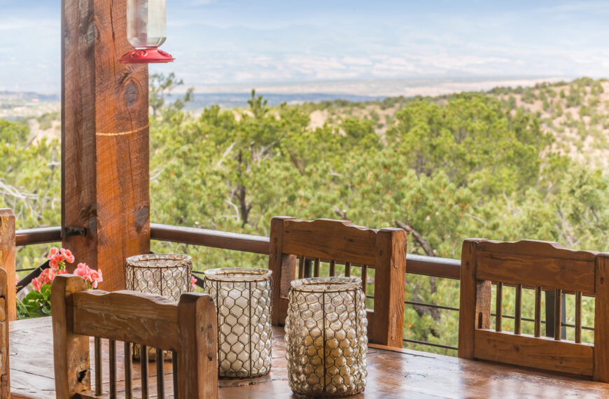 Santa Fe Relocation Guide: Moving from California Made Easy