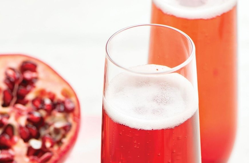 RECIPE: Pomegranate Mimosa